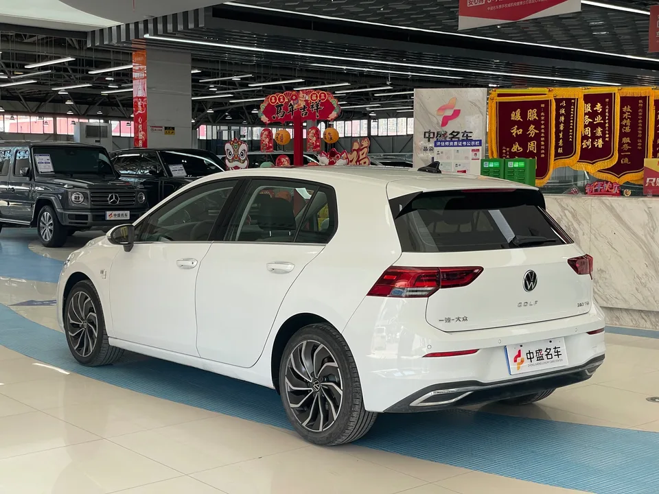 Volkswagen Golf golf 2023 280TSI DSG Pro facelift 2023 — thumbnail 2