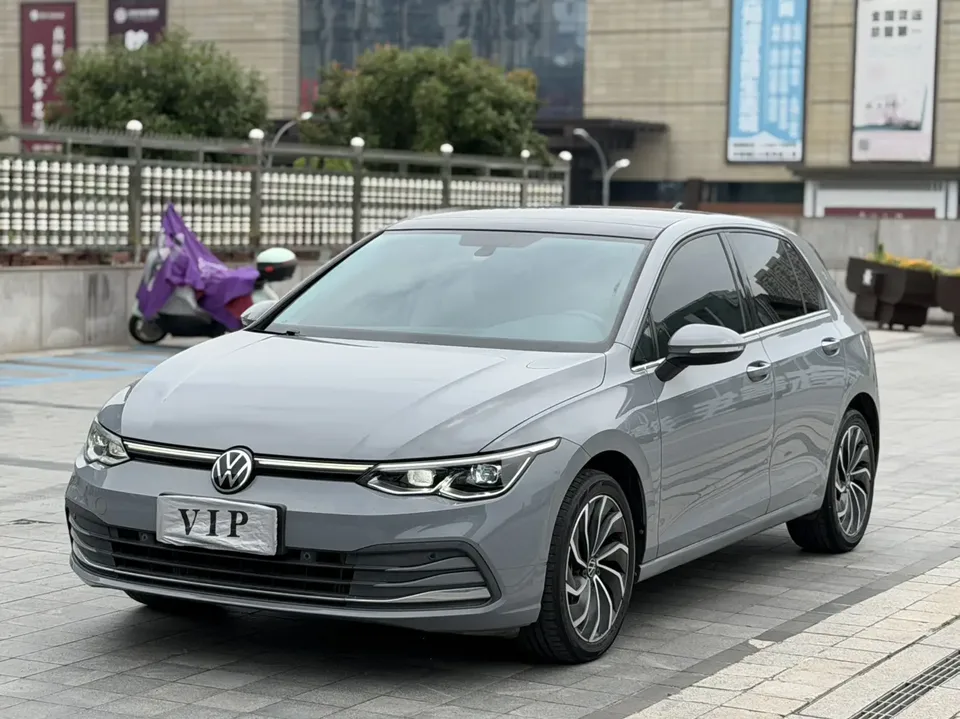 Volkswagen Golf golf 2021 280TSI DSG Pro First Edition 2022 — photo 1, buy with delivery to Moscow