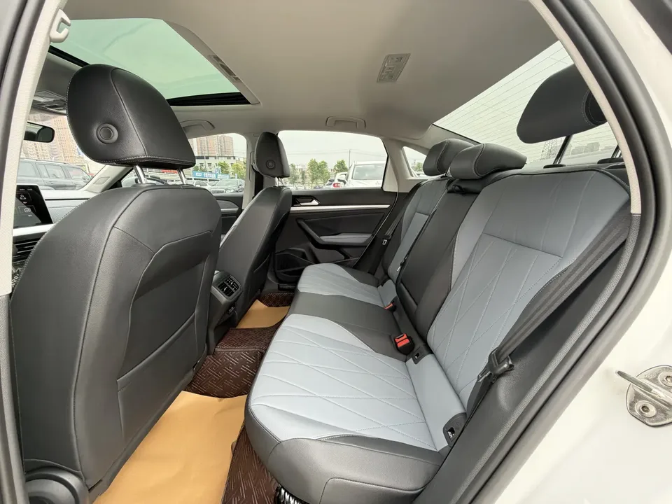 Volkswagen Lavida Lavida 2024 1.5L Automatic 5 Million Edition 2024 — thumbnail 5