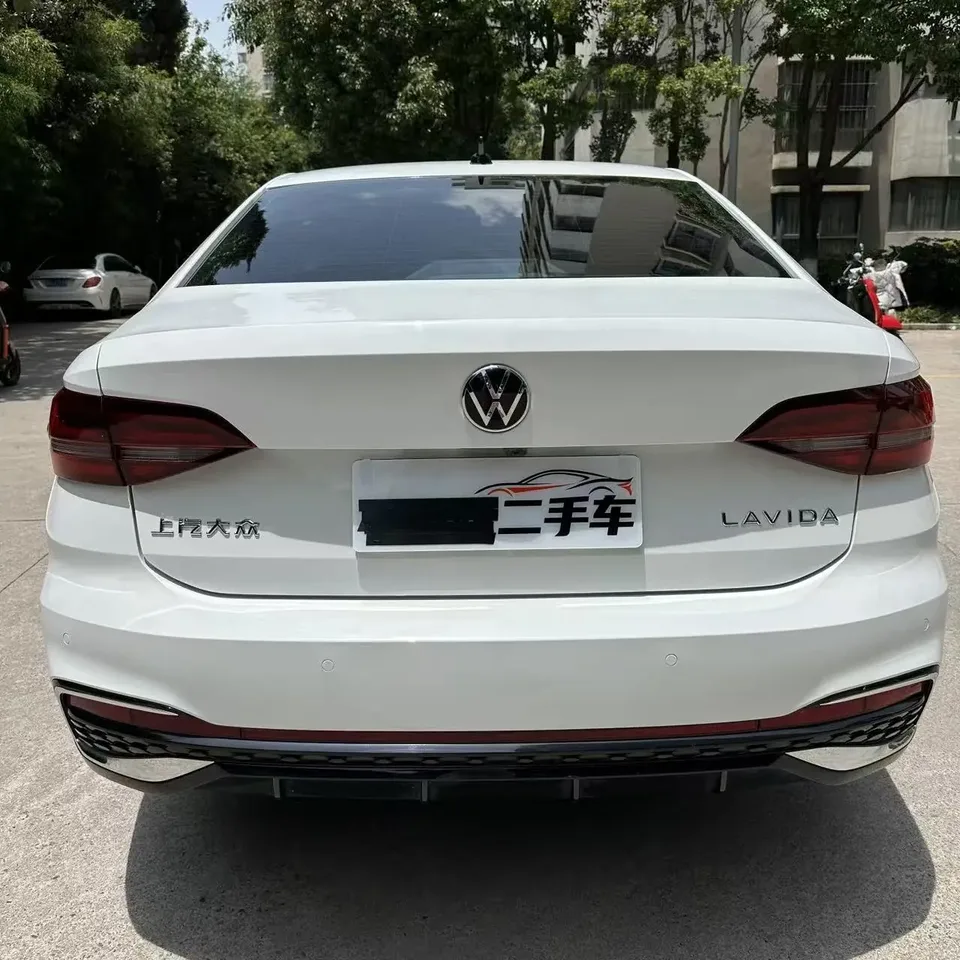 Volkswagen Lavida Lavida 2024 1.5L Automatic Starry Sky 5 Million Edition 2025 — thumbnail 2