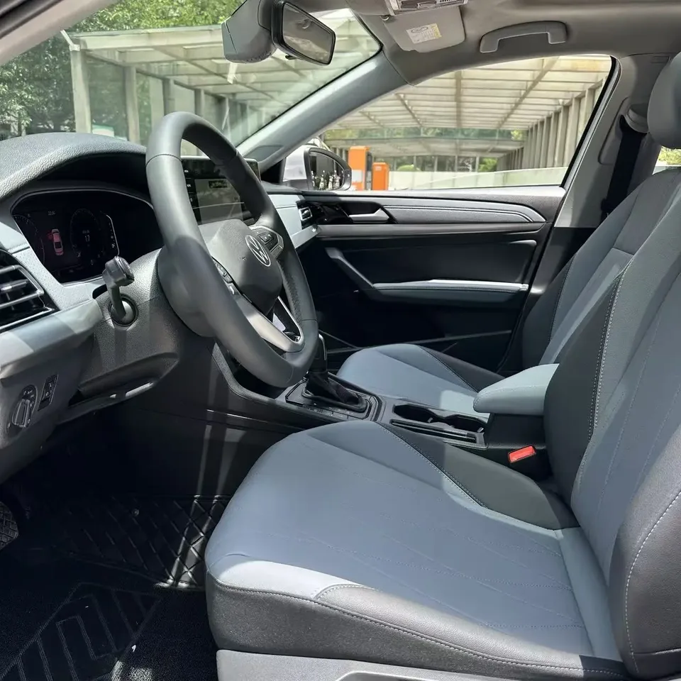 Volkswagen Lavida Lavida 2024 1.5L Automatic Starry Sky 5 Million Edition 2025 — thumbnail 3