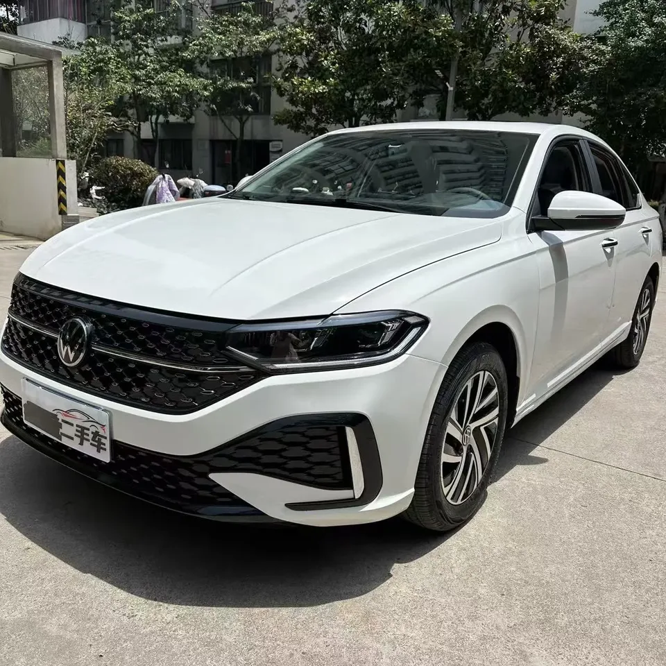 Volkswagen Lavida Lavida 2024 1.5L Automatic Starry Sky 5 Million Edition 2025 — photo 1, buy with delivery to Moscow