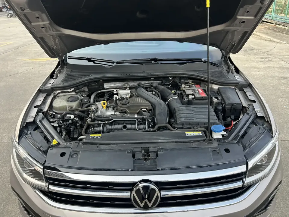 Volkswagen Bora 300TSI DSG Premium Edition 2023 — миниатюра 3