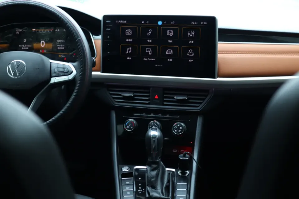 Volkswagen Bora Bora 2024 280TSI DSG Comfort Edition 2024 — thumbnail 3