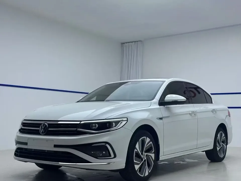 Volkswagen Bora Bora Bora 2023 280TSI DSG Premium Edition 2023 — photo 1, buy with delivery to Moscow