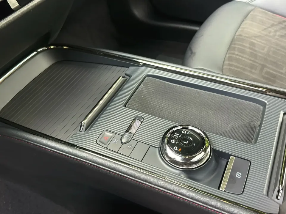 Ford Mondeo Mondeo EcoBoost 180 Deluxe 2023 — thumbnail 3