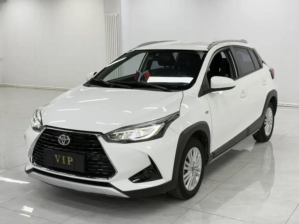 Toyota Yaris L 2022