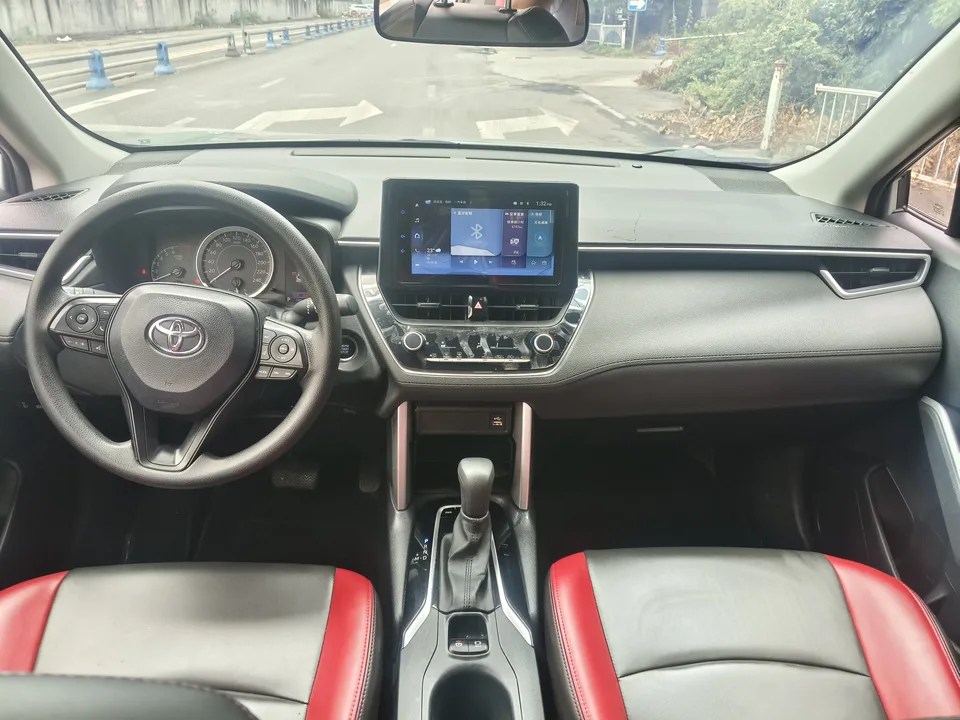 Toyota CorollaCross 2.0L Exclusive Edition 2022 — миниатюра 5