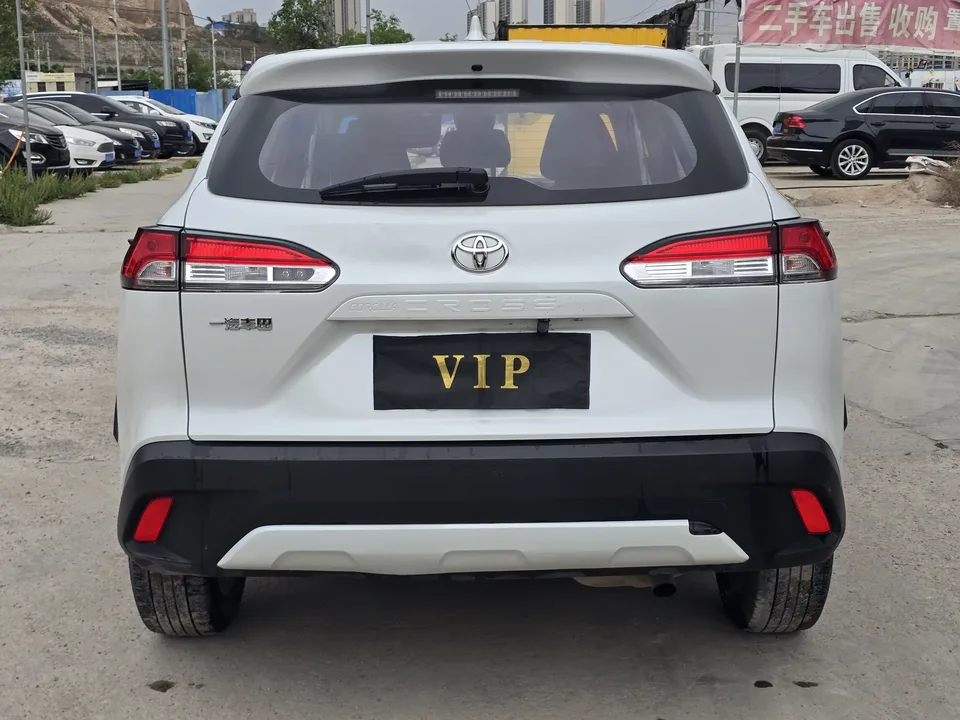 Toyota CorollaCross 2.0L Intelligent Electric Hybrid Dual Engine Pioneer Edition 2023 — миниатюра 2