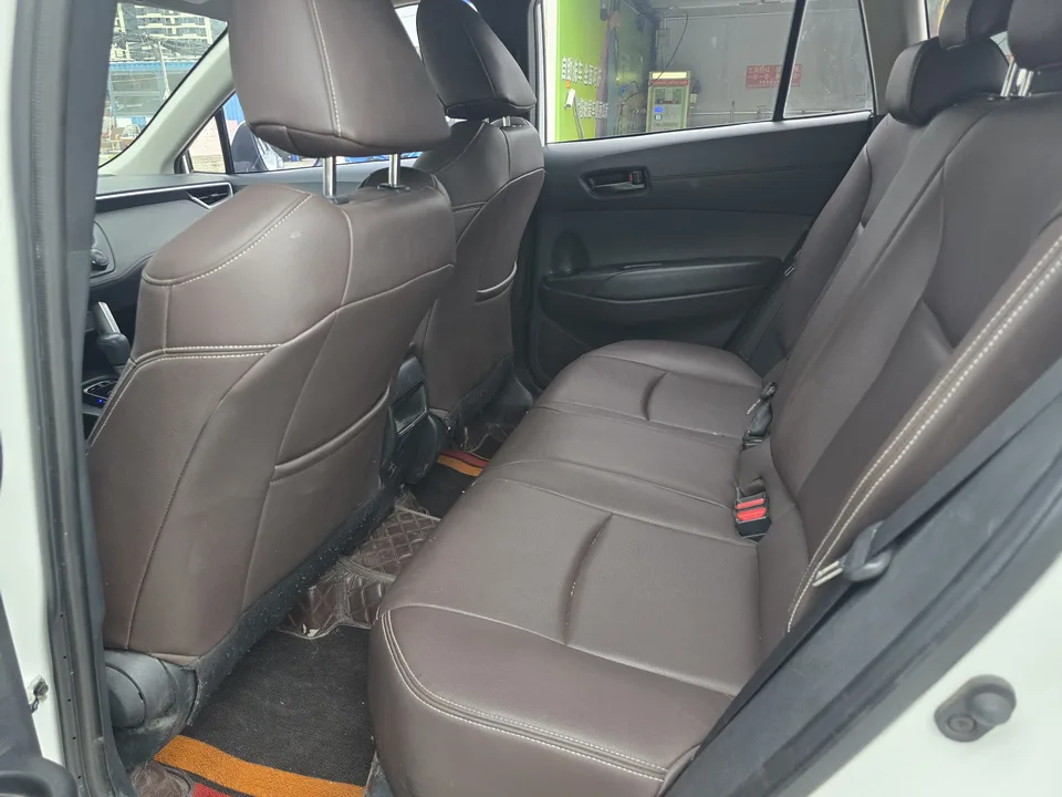 Toyota CorollaCross 2.0L Intelligent Electric Hybrid Dual Engine Pioneer Edition 2023 — миниатюра 3