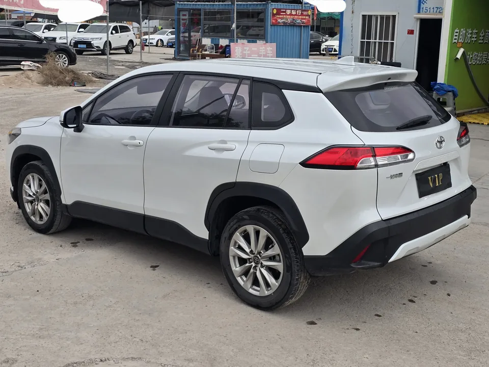 Toyota CorollaCross 2.0L Intelligent Electric Hybrid Dual Engine Pioneer Edition 2023 — миниатюра 4