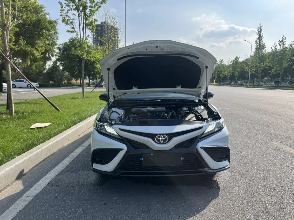 Toyota Camry 2.0S Cavalier Edition 2023 — миниатюра 3