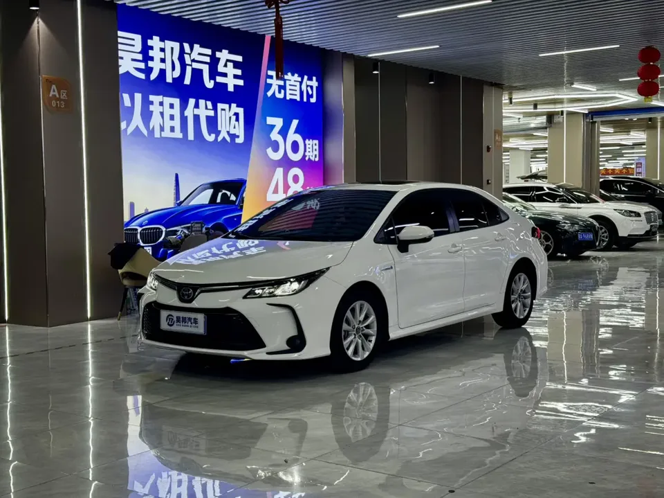 Toyota Corolla Corolla Intelligent Electric Hybrid Dual Engine 1.8L E-CVT Elite Edition 2023 — photo 1, buy with delivery to Moscow