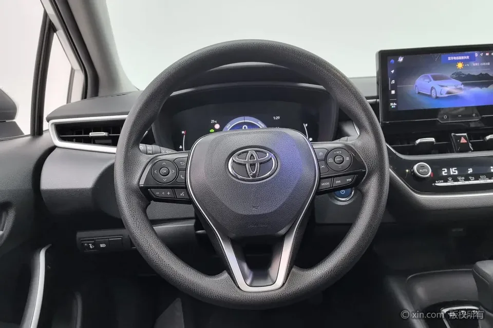 Toyota Corolla Intelligent Electric Hybrid Dual Engine 1.8L E-CVT Elite Edition 2023 — миниатюра 3