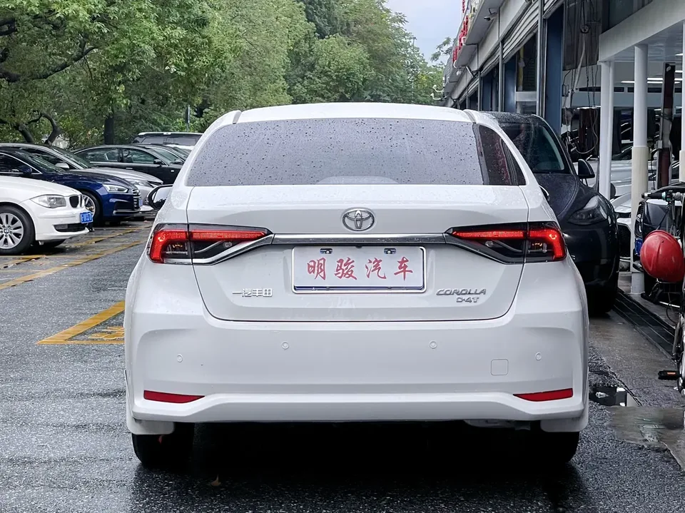Toyota Corolla Corolla 1.2T S-CVT Pioneer Edition 2024 — миниатюра 2