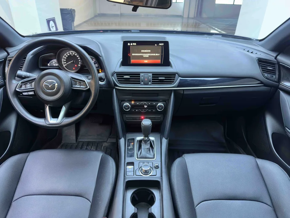 Mazda CX-4 Mazda CX-4 2021 2.0L 2WD Blue Sky Exploration Edition 2023 — миниатюра 3