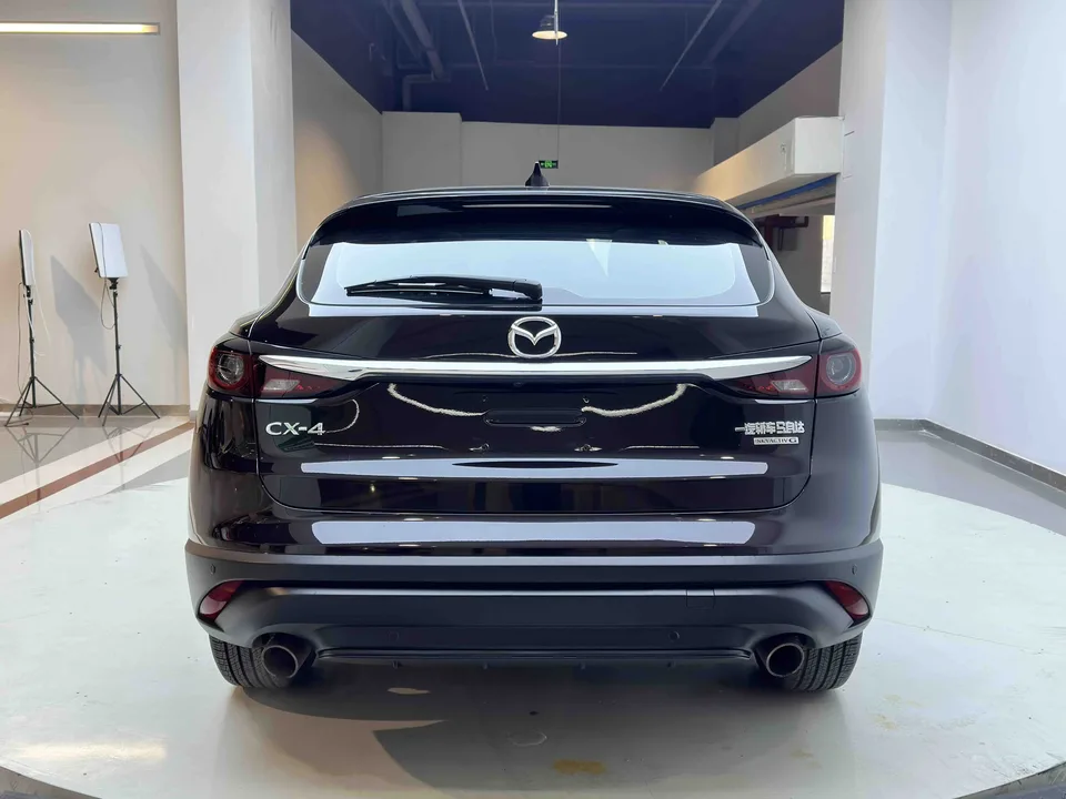 Mazda CX-4 Mazda CX-4 2021 2.0L 2WD Blue Sky Exploration Edition 2023 — миниатюра 5