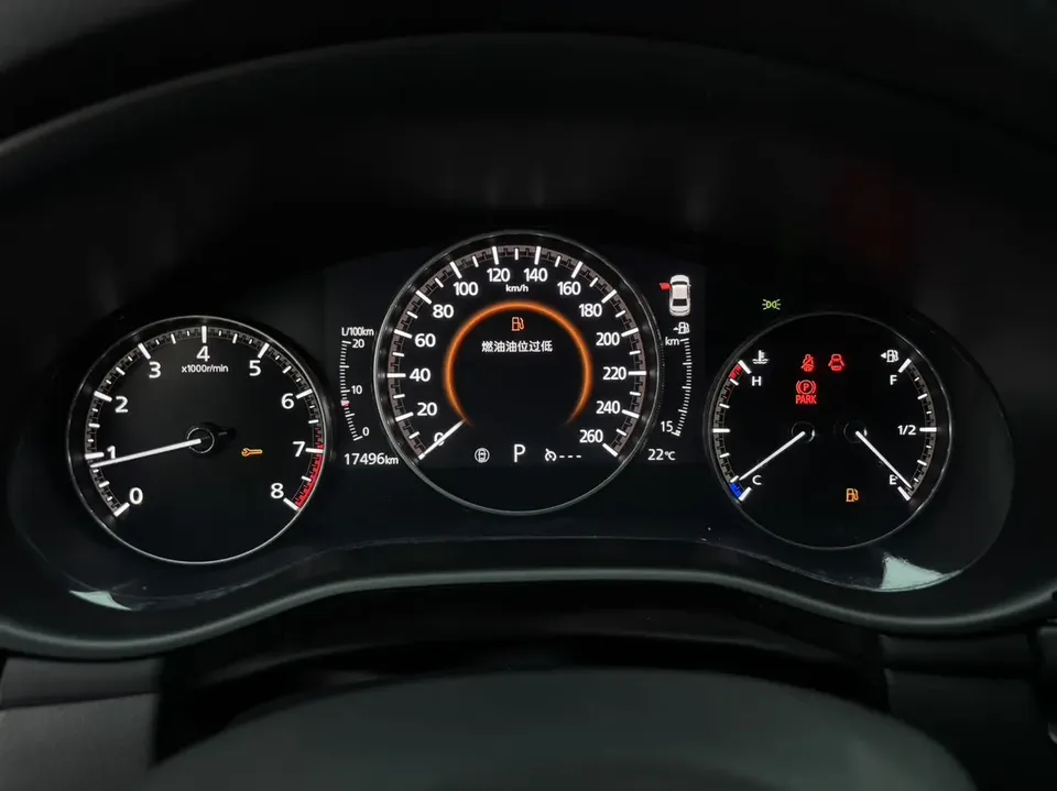 Mazda Axela 2.0L automatic quality version 2022 — миниатюра 5