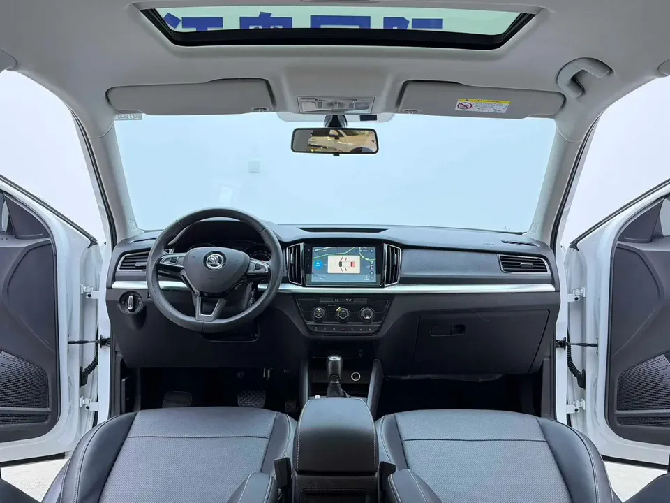 Skoda Comek Komic 2023 1.5L automatic comfort version 2023 — миниатюра 5