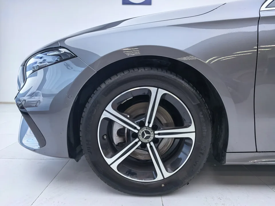 Mercedes-Benz Mercedes Benz A Class Mercedes-Benz A-Class 2023 A 200 L Sports Sedan Fashion Edition 2023 — миниатюра 3