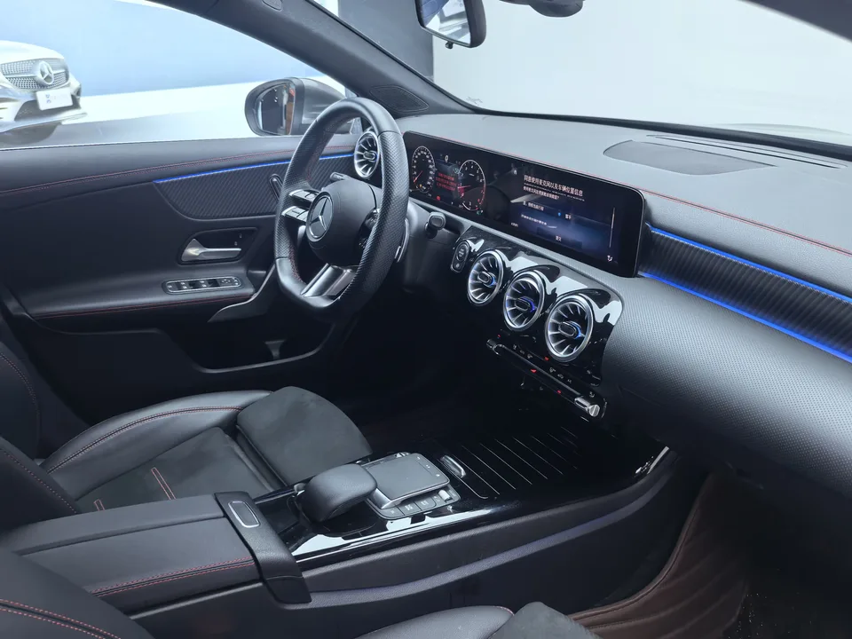 Mercedes-Benz Mercedes Benz A Class Mercedes-Benz A-Class 2023 A 200 L Sports Sedan Fashion Edition 2023 — миниатюра 4