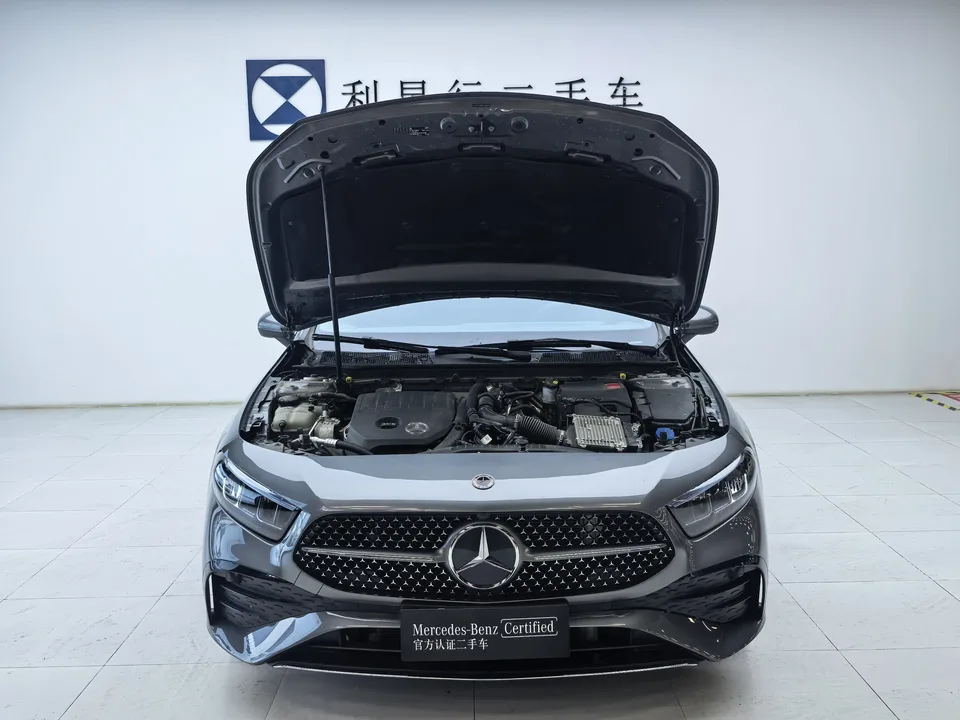 Mercedes-Benz Mercedes Benz A Class Mercedes-Benz A-Class 2023 A 200 L Sports Sedan Fashion Edition 2023 — миниатюра 5