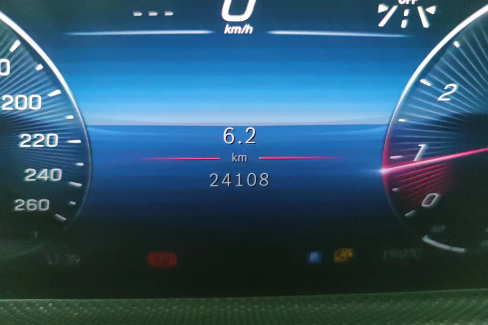 Mercedes-Benz Mercedes Benz A Class Mercedes-Benz A-Class 2023 A 200 L Sports Sedan Dynamic Edition 2024 — миниатюра 5
