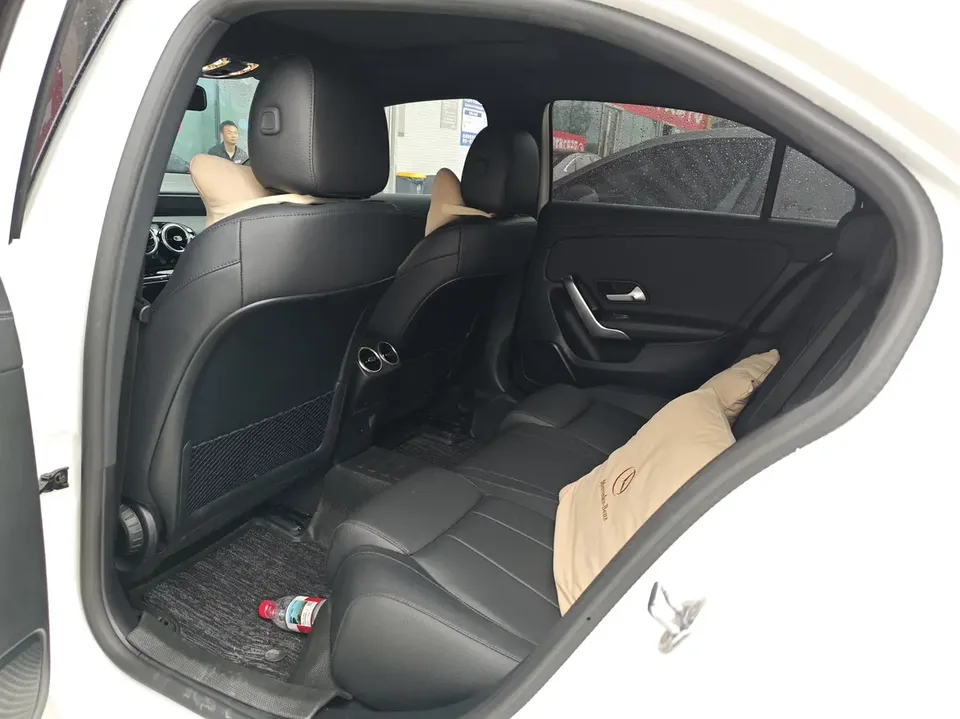 Mercedes-Benz Mercedes Benz A Class facelift A 200 L sports sedan dynamic version 2023 — миниатюра 3