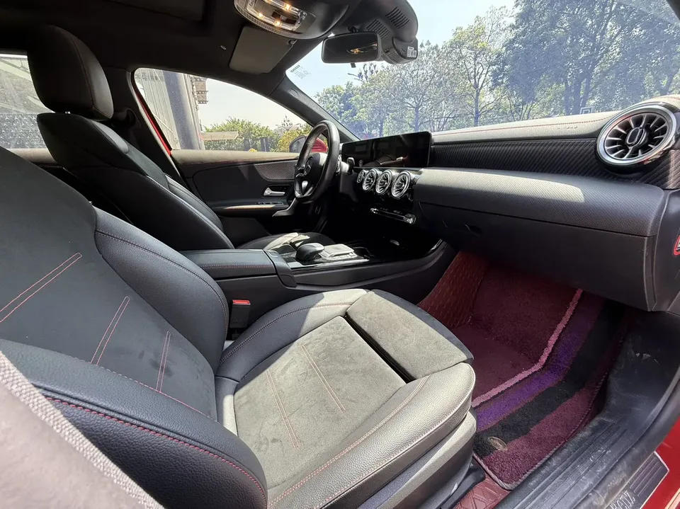 Mercedes-Benz Mercedes Benz A Class Mercedes-Benz A-Class 2023 A 200 L Sports Sedan Fashion Edition 2024 — миниатюра 3