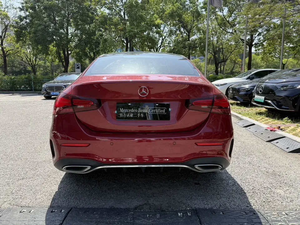 Mercedes-Benz Mercedes Benz A Class Mercedes-Benz A-Class 2023 A 200 L Sports Sedan Fashion Edition 2024 — миниатюра 4