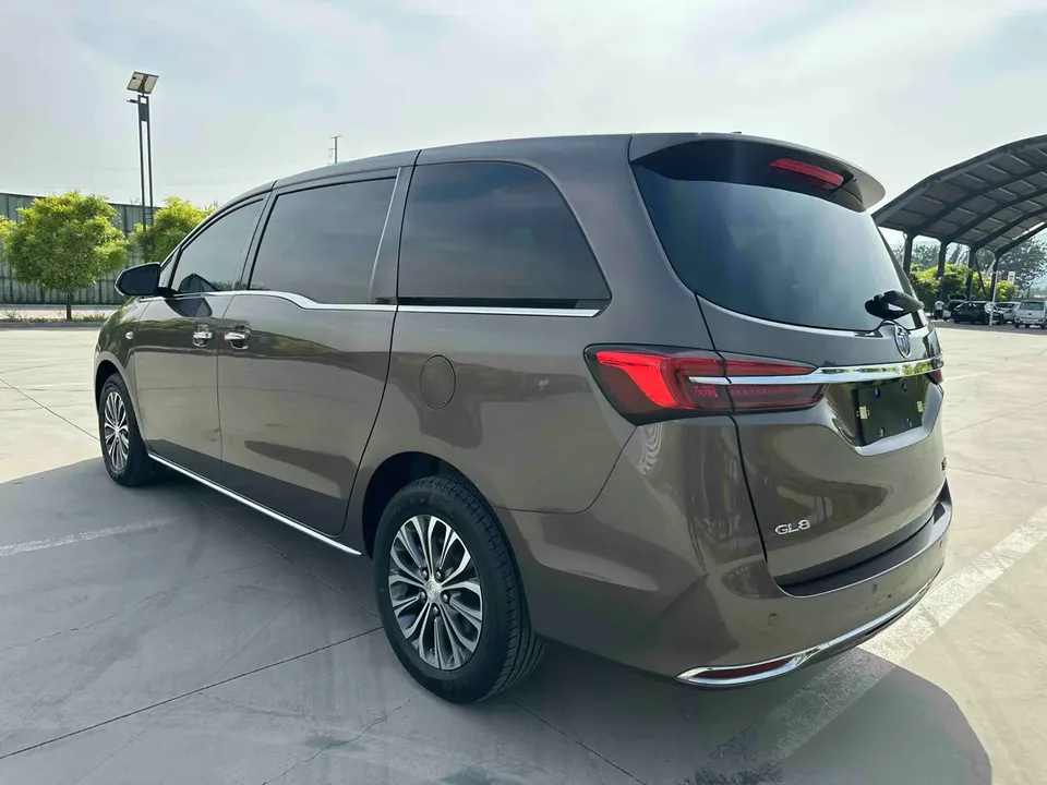 Buick GL8 GL8 facelift land business class 652T luxury model 2023 — миниатюра 2