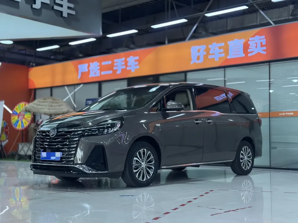 Buick GL8 2024