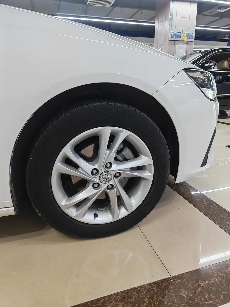 Buick Majesty 552T Smart Edition 2022 — миниатюра 3