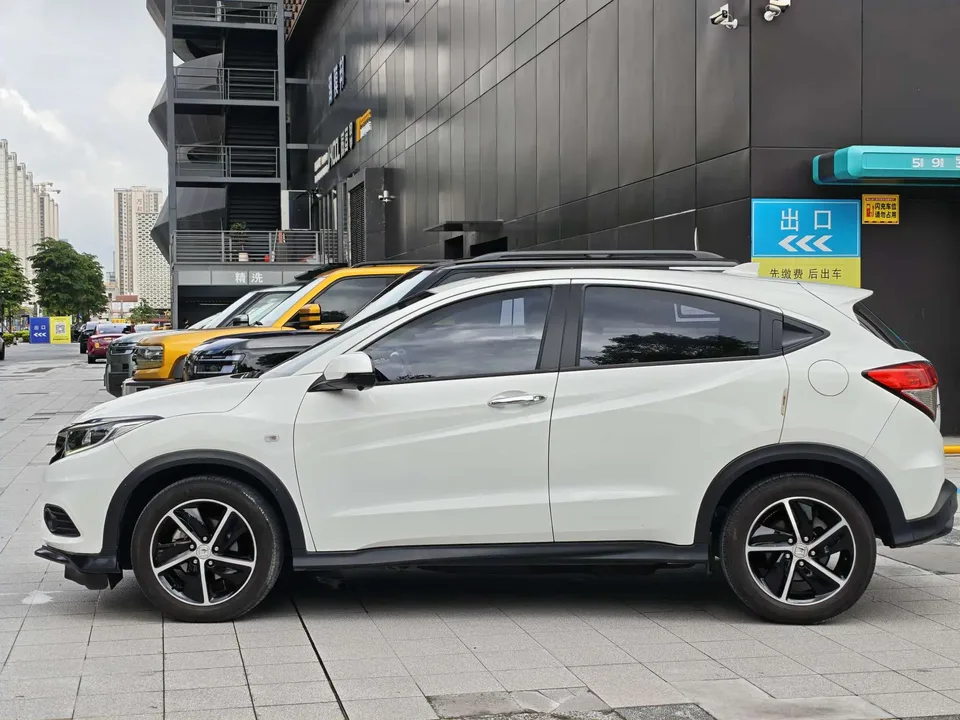Honda VEZEL 2022