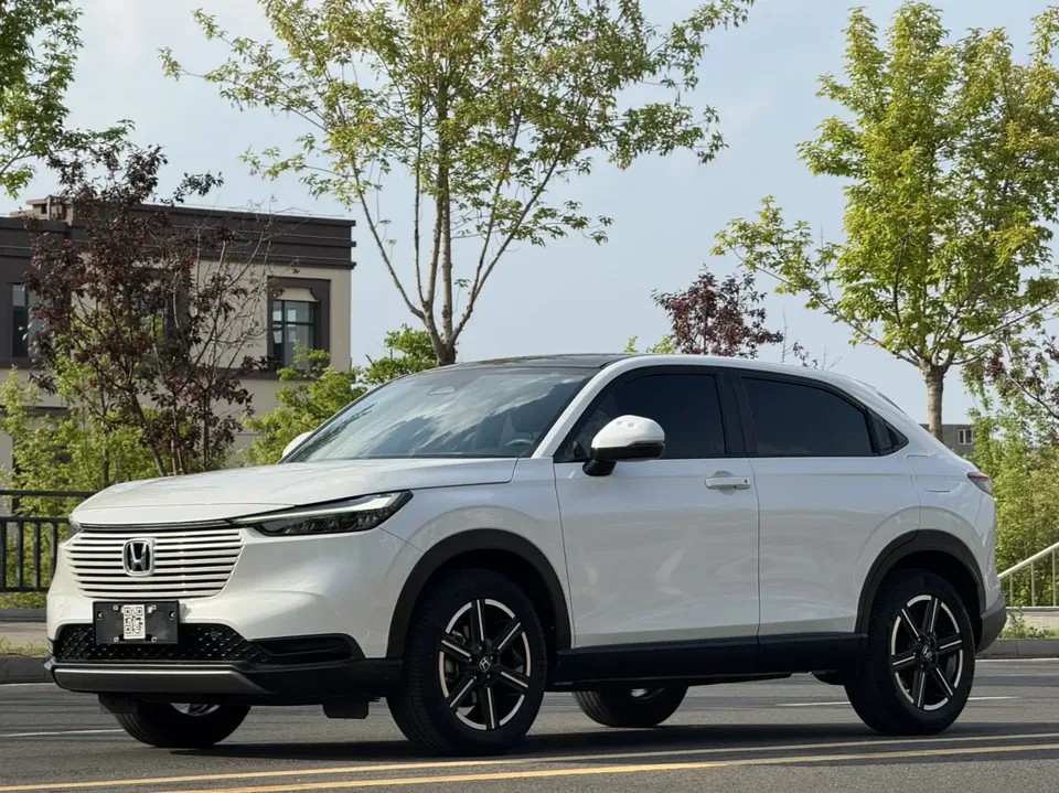 Honda VEZEL Binzhi 1.5L CVT Pioneer Edition 2023 — фото 1, купить с доставкой в Москву