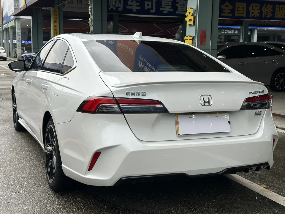Honda Inspire Yingshipai 260TURBO Premium Edition 2023 — thumbnail 4