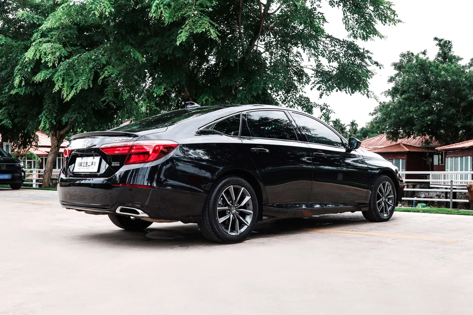Honda Inspire Inship 2022 260TURBO Exquisite Edition 2022 — миниатюра 2