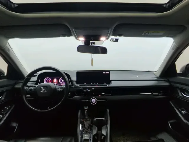 Honda Inspire Yingshipai 260TURBO Elegant Edition 2023 — thumbnail 3