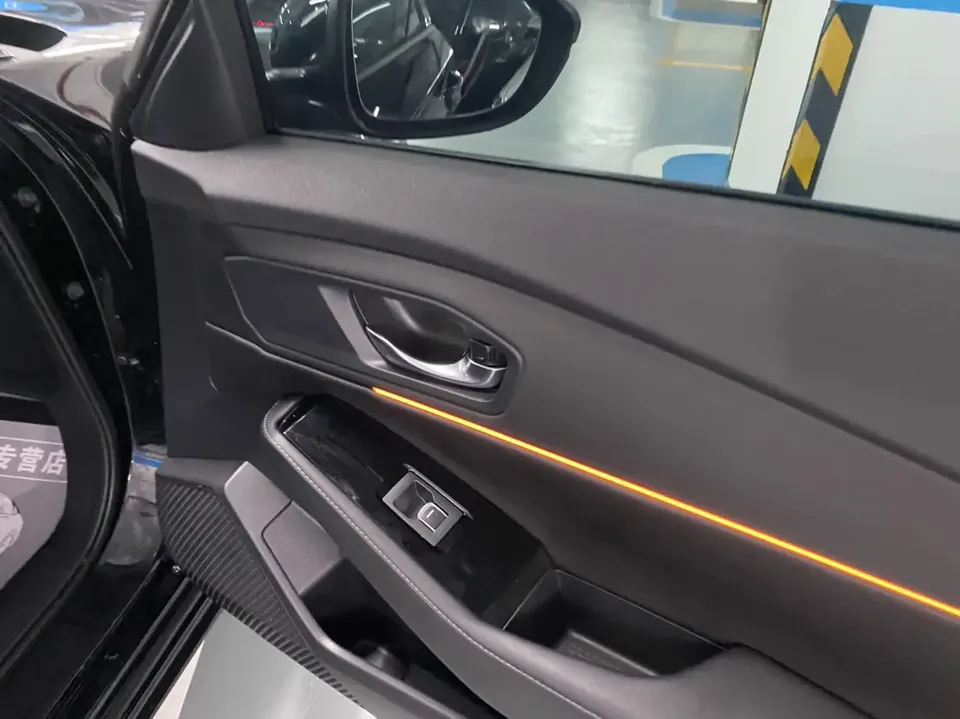Honda Inspire Insignia 260TURBO Refined Edition 2025 — миниатюра 3