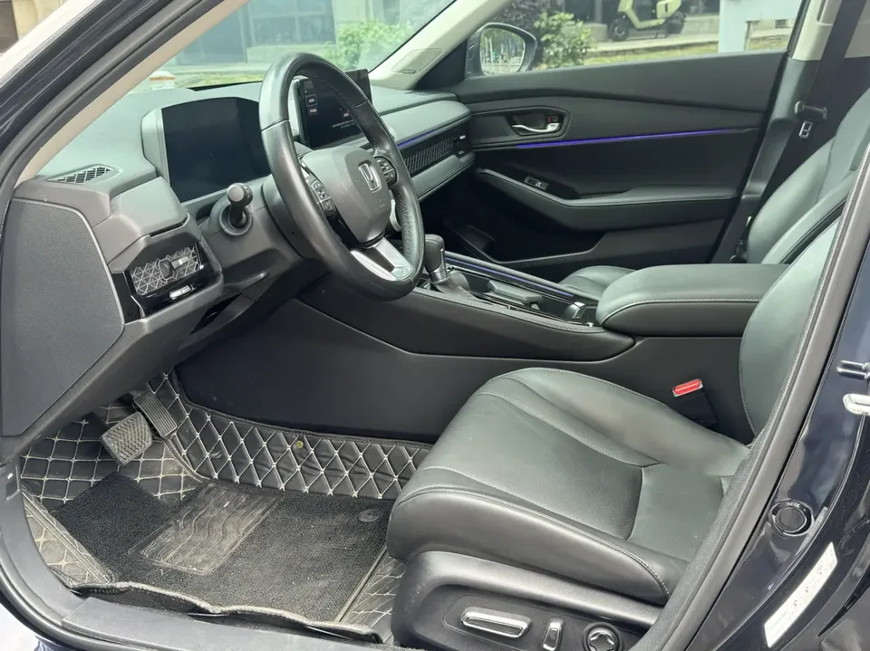 Honda Accord Rui T 260TURBO Deluxe Edition 2024 — миниатюра 3