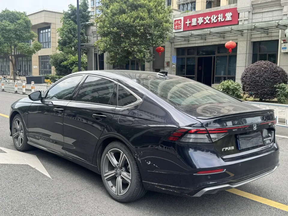 Honda Accord Rui T 260TURBO Deluxe Edition 2024 — миниатюра 4