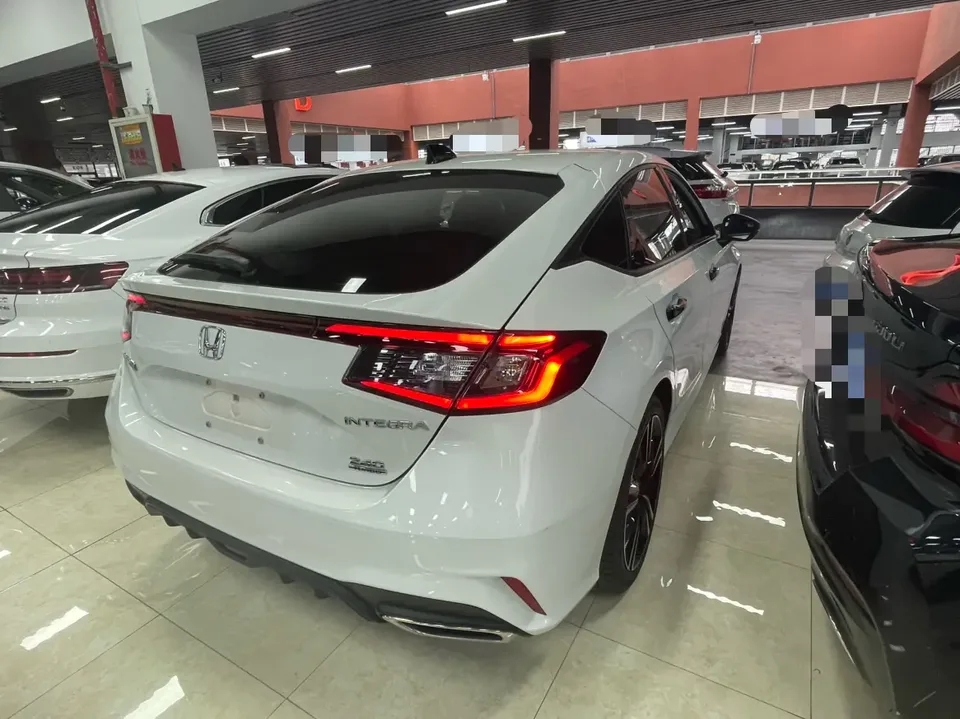 Honda Integra 240TURBO CVT Leading Edition 2023 — миниатюра 2