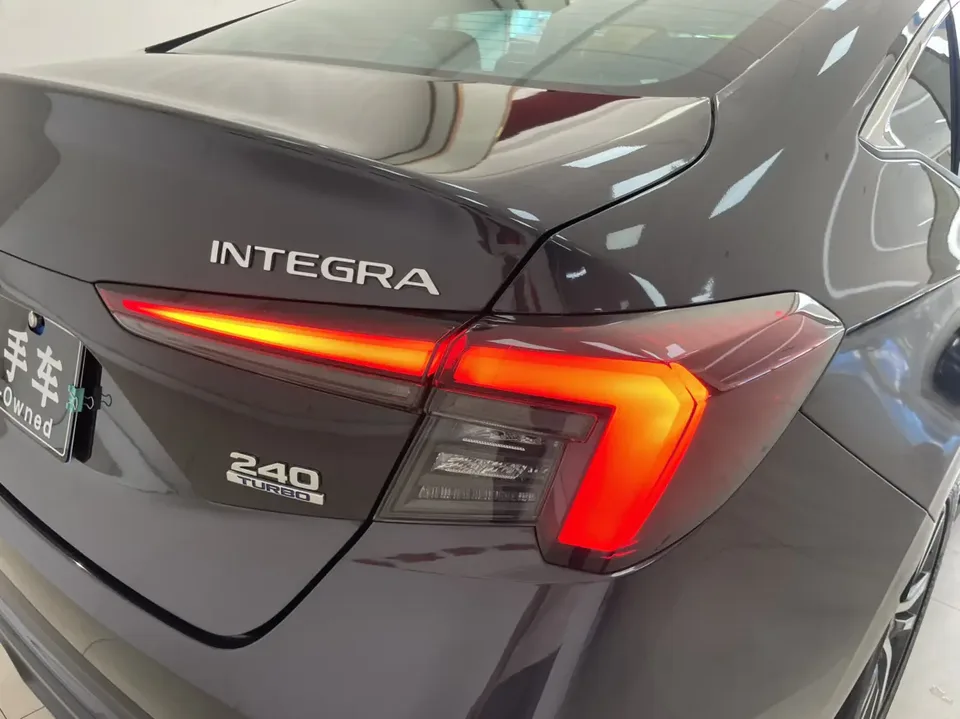 Honda Integra 240TURBO CVT Technology Edition 2024 — миниатюра 3