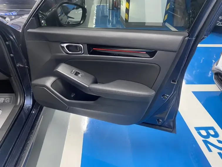 Honda CIVIC 2022 Civic 240TURBO CVT Ignition Edition 2023 — миниатюра 5