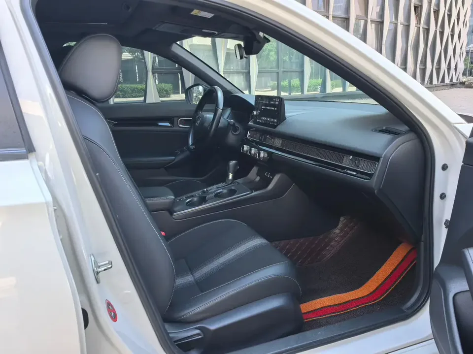 Honda CIVIC 2022 Civic 240TURBO CVT Ignition Edition 2023 — миниатюра 5