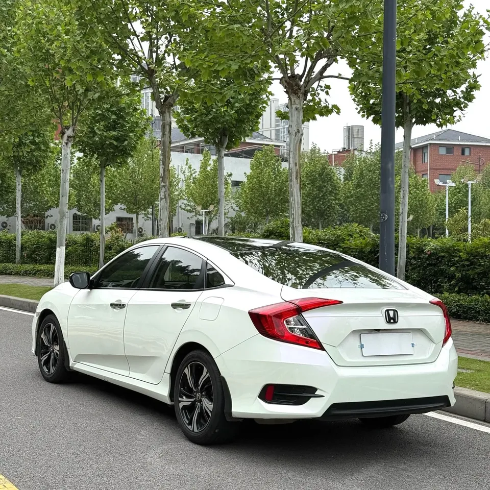 Honda CIVIC 220TURBO CVT Dynamic Edition National VI 2022 — миниатюра 4