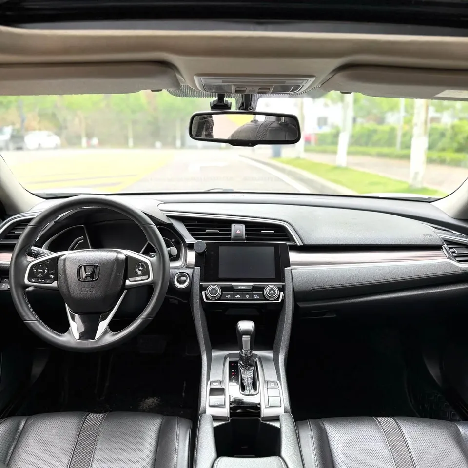 Honda CIVIC 220TURBO CVT Dynamic Edition National VI 2022 — миниатюра 5