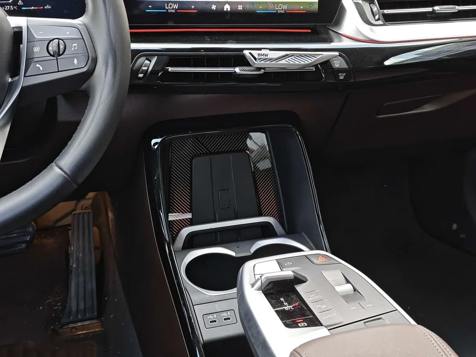 BMW X1 sDrive25Li X Design Package 2023 — миниатюра 3