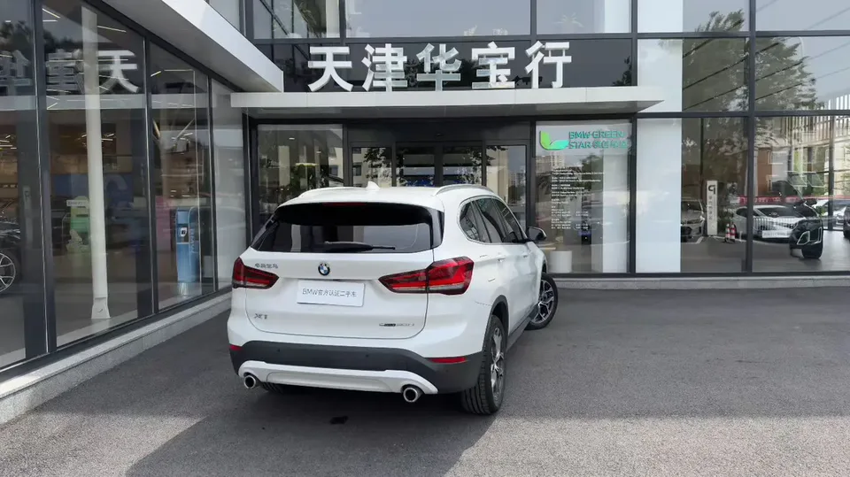 BMW X1 BMW X1 2022 sDrive25Li Leading Edition 2023 — миниатюра 4