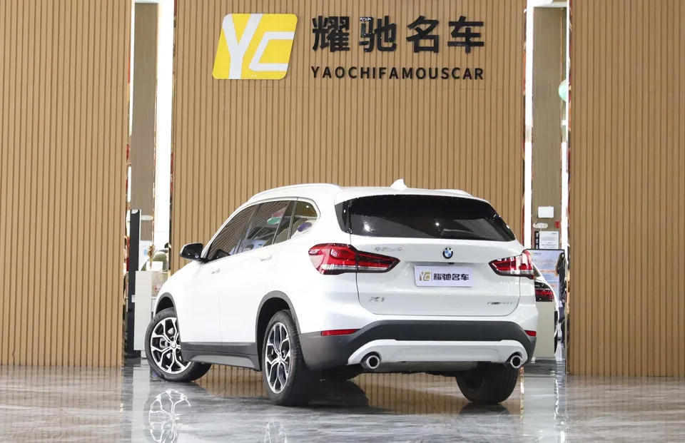 BMW X1 BMW X1 2022 sDrive25Li Leading Edition 2022 — миниатюра 3